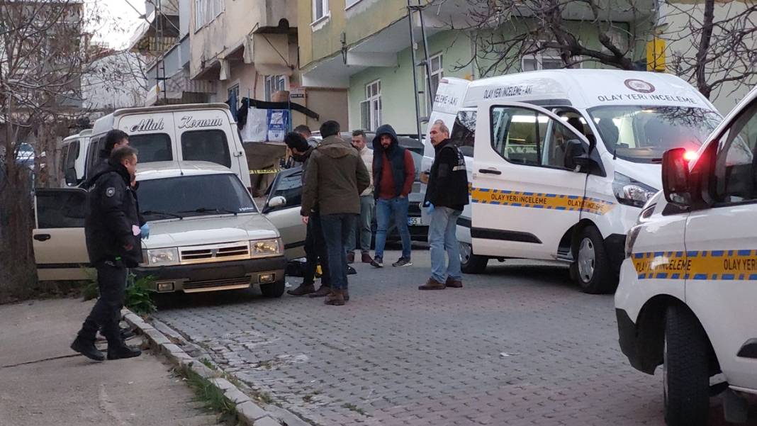 Müziğin sesini takip eden polis, gördükleri karşısında şoke oldu! Kahreden aile dramı ortaya çıktı... 7